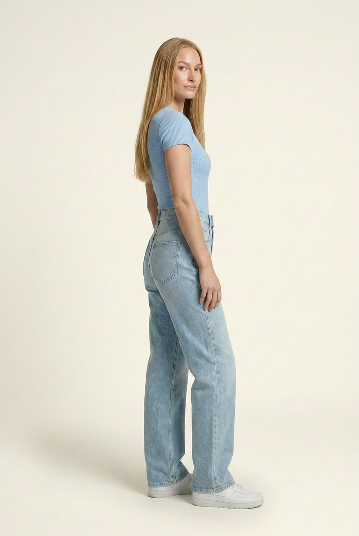 2|0|Light Blue