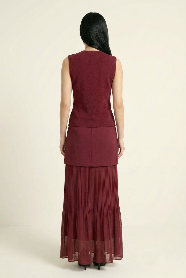0|3|Wine Red