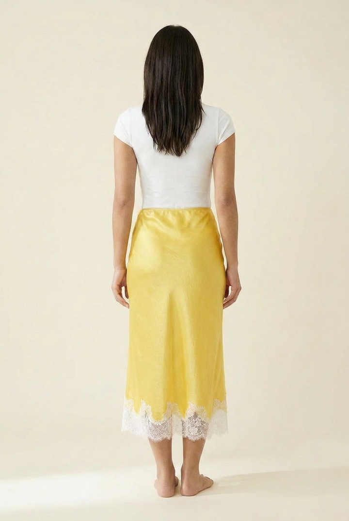 4|3|Yellow