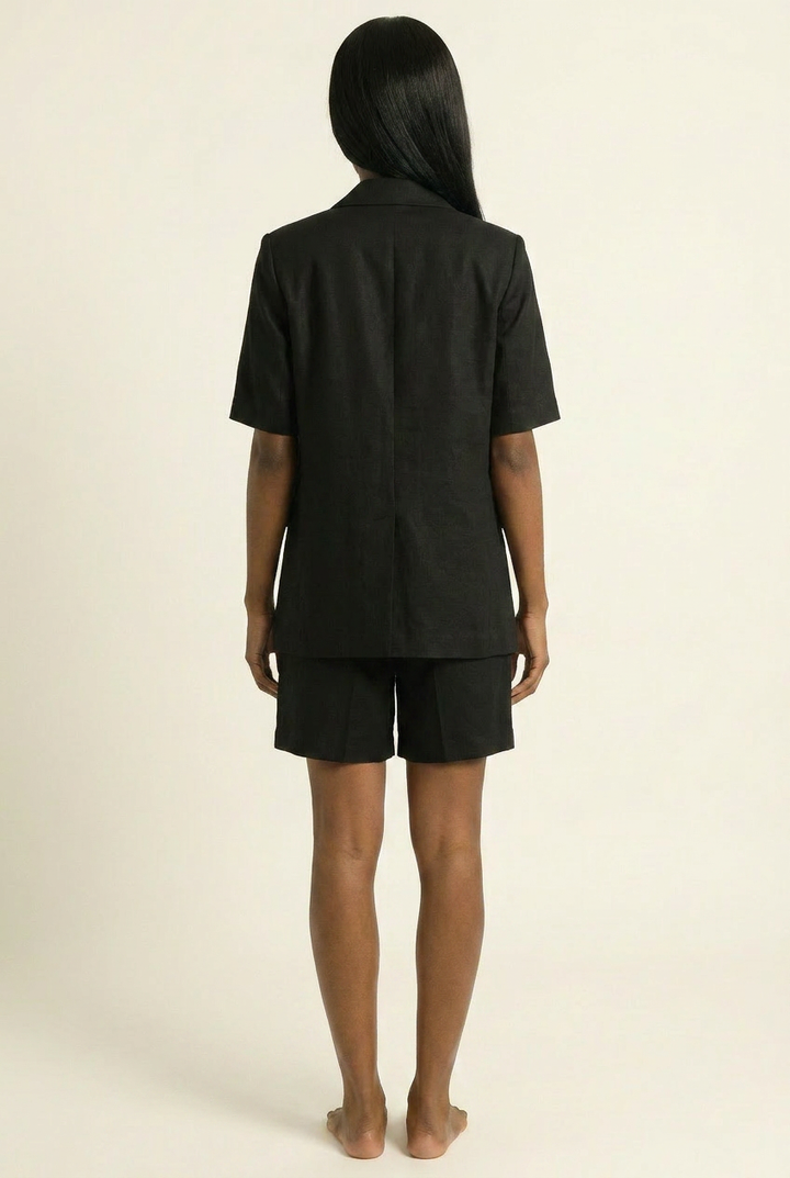 0|3|Black