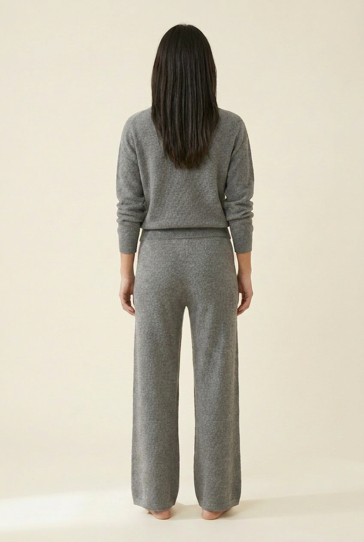 3|3|Grey