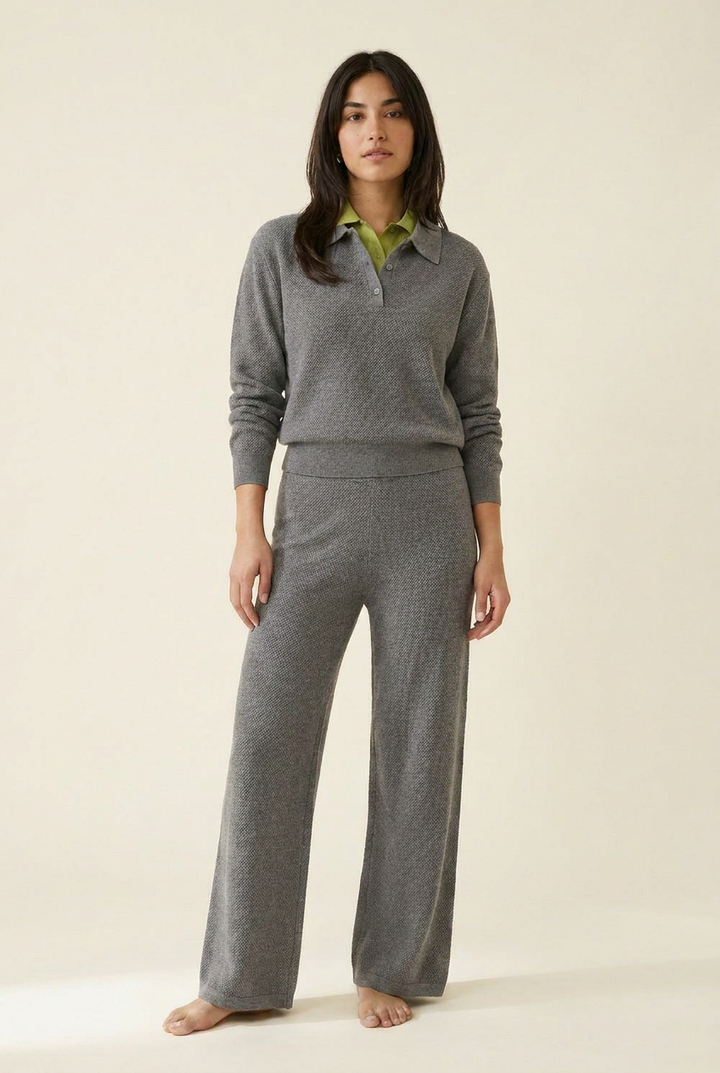 3|2|Grey